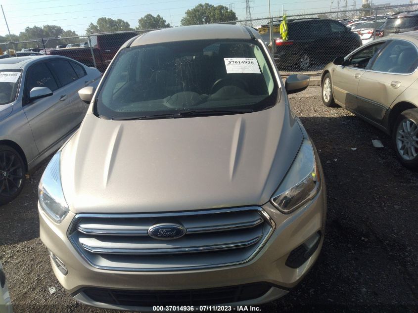 2017 FORD ESCAPE SE - 1FMCU0GD8HUE24780