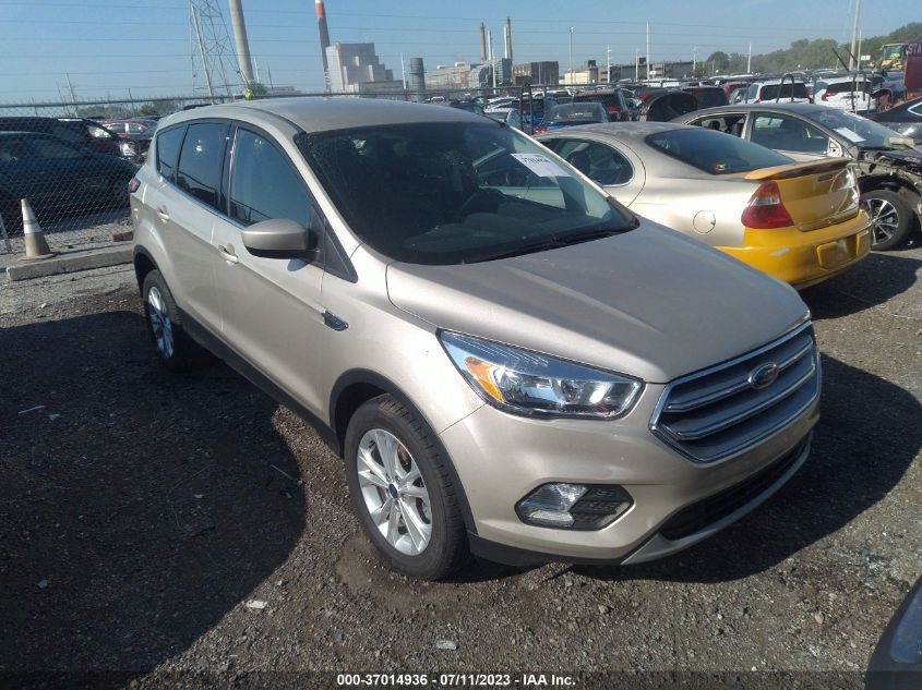 2017 FORD ESCAPE SE - 1FMCU0GD8HUE24780