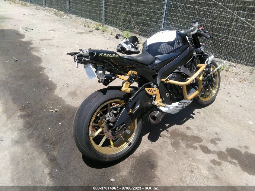 2009 SUZUKI GSX-R750 - JS1GR7LA292103451