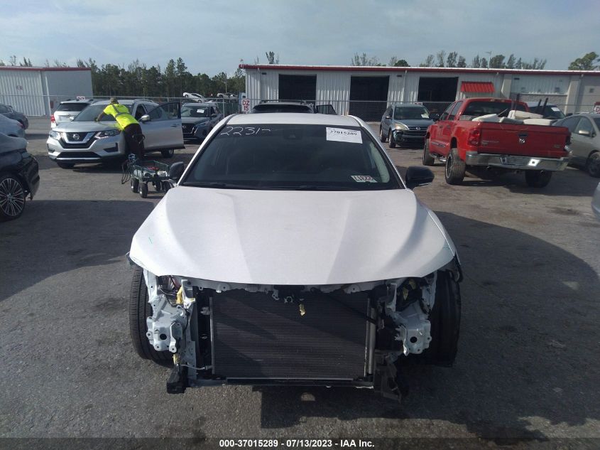 2022 TOYOTA CAMRY SE - 4T1T11AK0NU696337