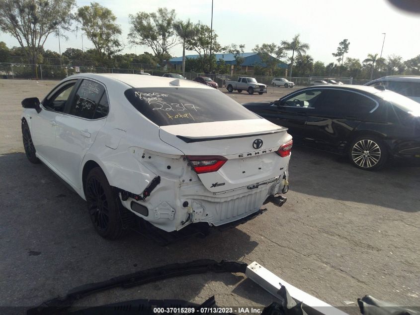 2022 TOYOTA CAMRY SE - 4T1T11AK0NU696337