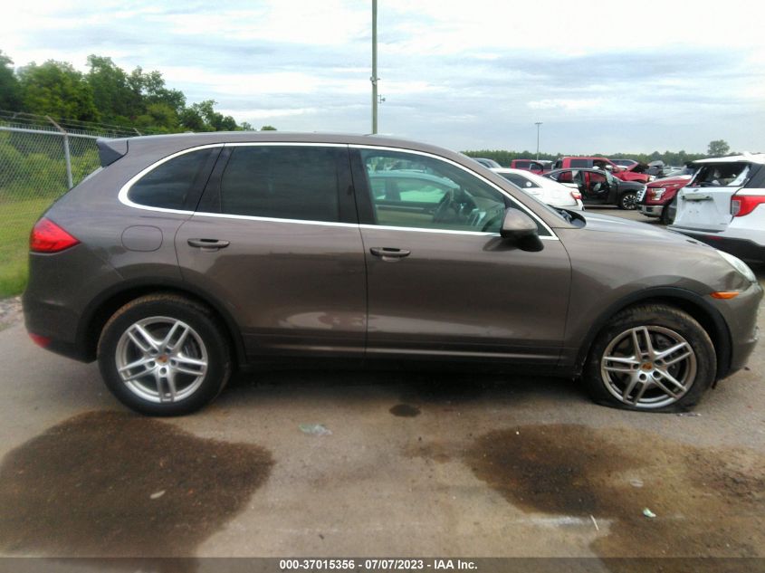 2013 PORSCHE CAYENNE - WP1AA2A21DLA11184