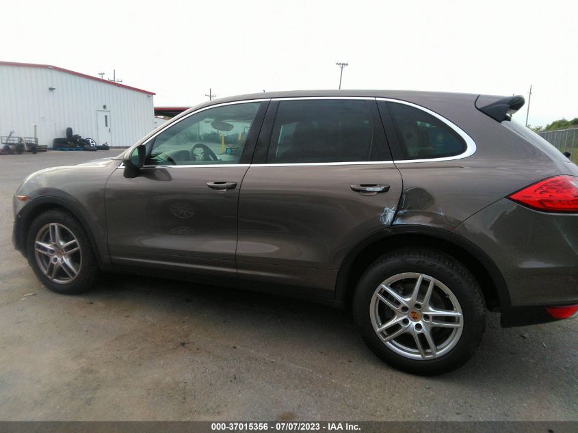 2013 PORSCHE CAYENNE - WP1AA2A21DLA11184