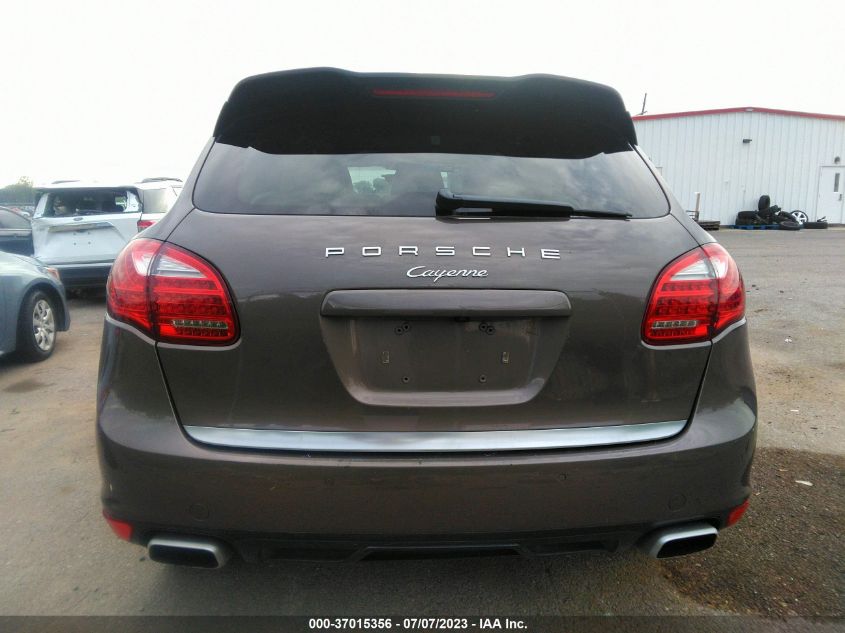 2013 PORSCHE CAYENNE - WP1AA2A21DLA11184