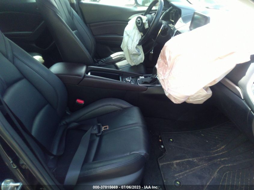 2017 MAZDA MAZDA3 4-DOOR TOURING 3MZBN1V72HM118207