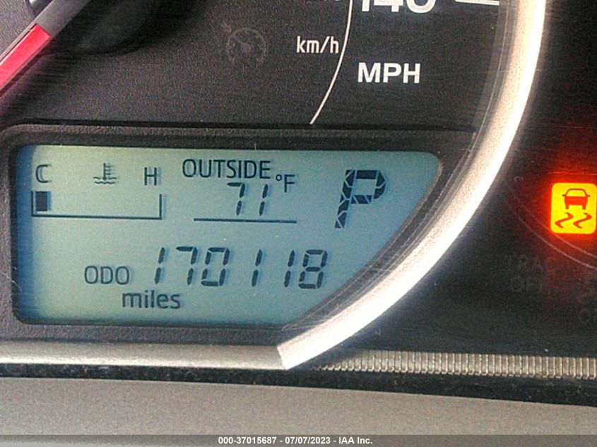 2014 TOYOTA RAV4 XLE - 2T3RFREV2EW228535