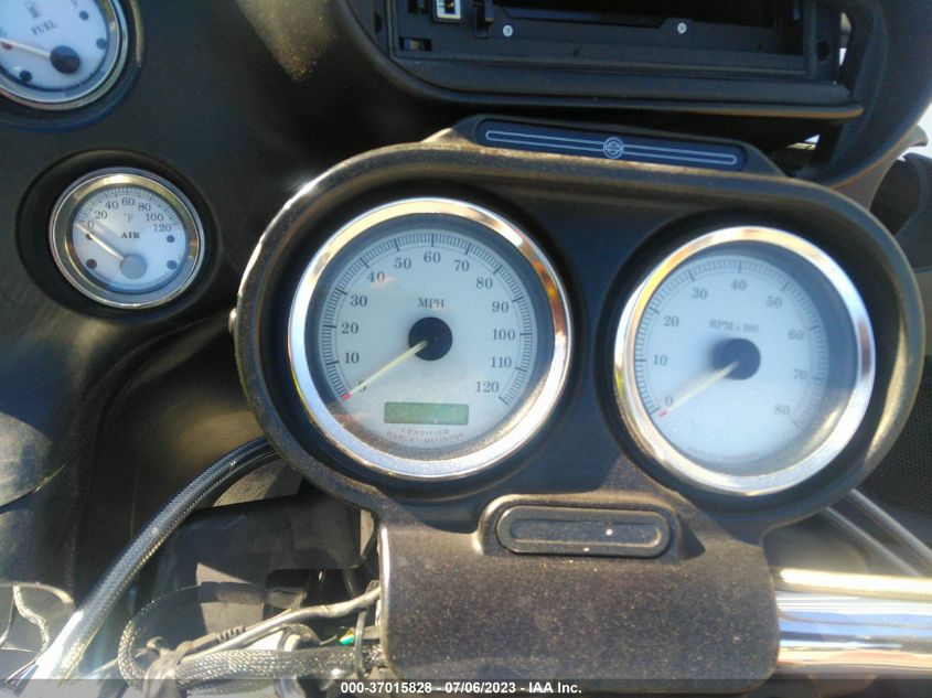 2006 HARLEY-DAVIDSON FLTRI - 1HD1FSW326Y601547