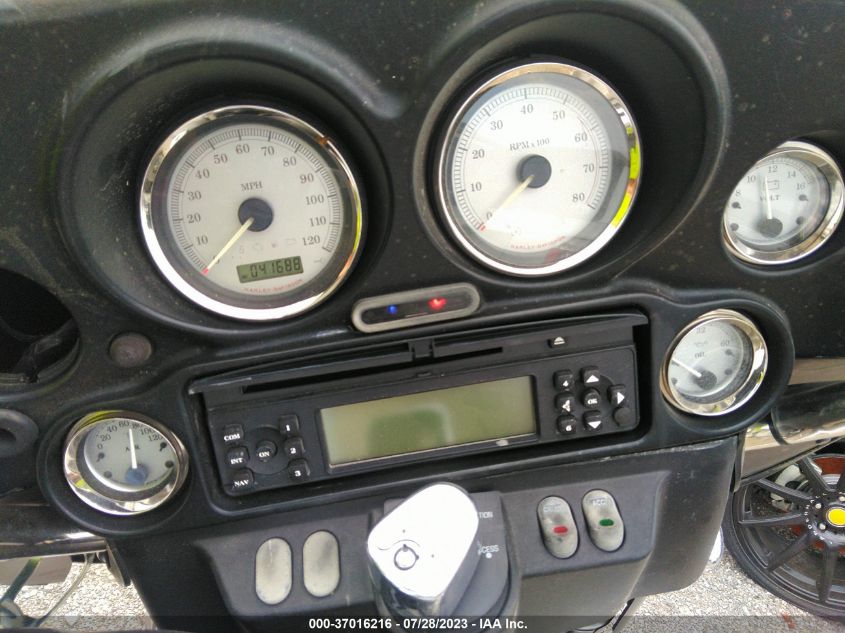 2009 HARLEY-DAVIDSON FLHX - 1HD1KB4189Y644730