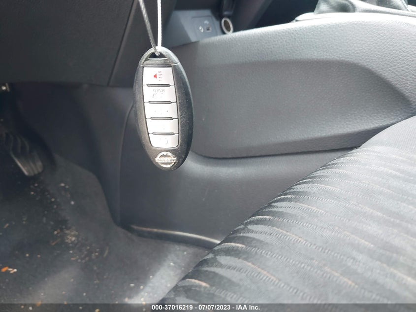 VIN KNMAT2MT1JP520793 2018 NISSAN ROGUE S/SV
