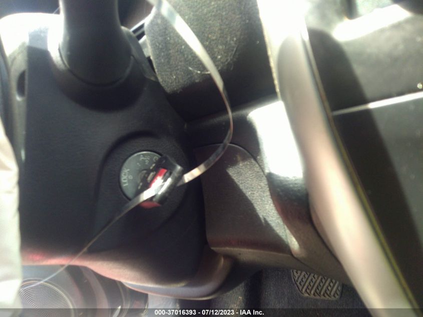 2019 NISSAN VERSA SEDAN SV - 3N1CN7AP5KL815404