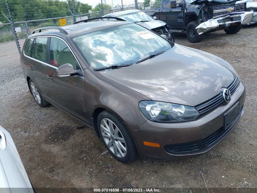 2014 VOLKSWAGEN JETTA SPORTWAGEN TDI W/SUNROOF & NAV - 3VWPL7AJ2EM619299