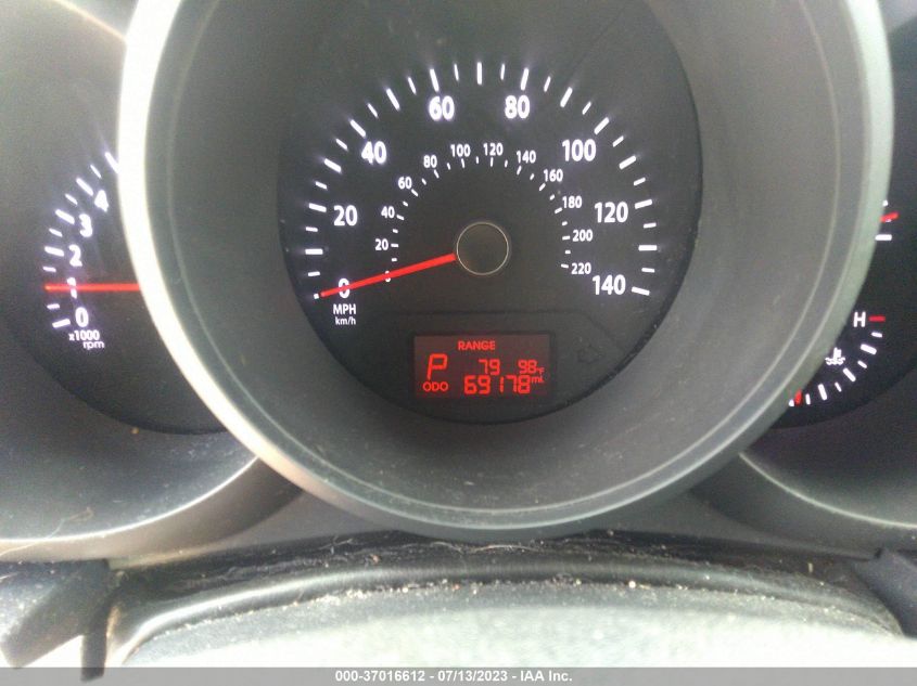 2013 KIA SOUL BASE - KNDJT2A51D7497493