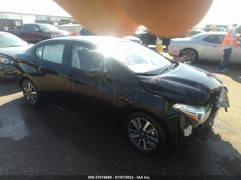 NISSAN VERSA SV 2021