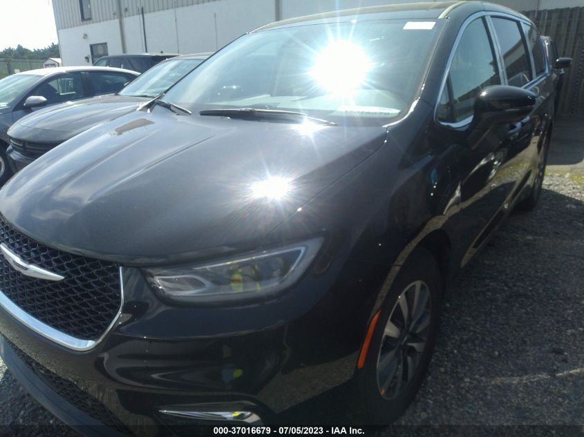 2023 CHRYSLER PACIFICA HYBRID TOURING L - 2C4RC1L70PR576605