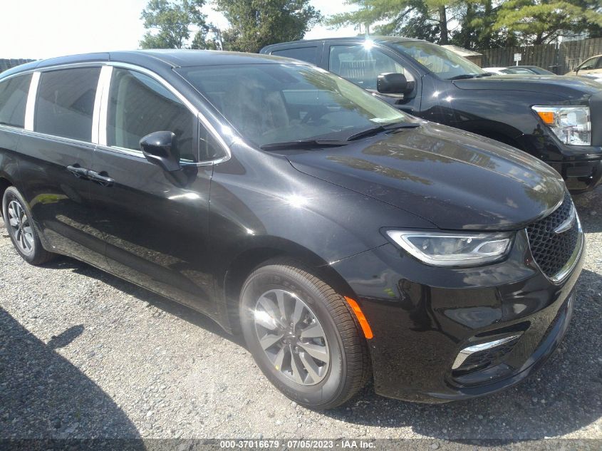 2023 CHRYSLER PACIFICA HYBRID TOURING L - 2C4RC1L70PR576605
