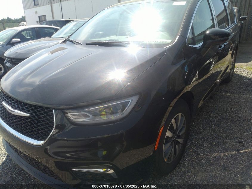 2023 CHRYSLER PACIFICA HYBRID TOURING L - 2C4RC1L70PR576605