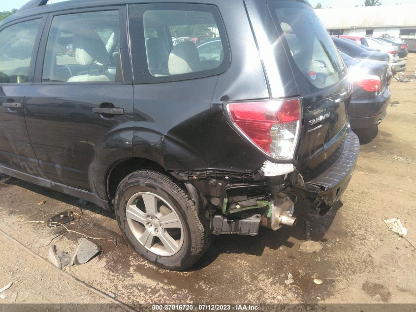2013 SUBARU FORESTER 2.5X - JF2SHABC1DH436508