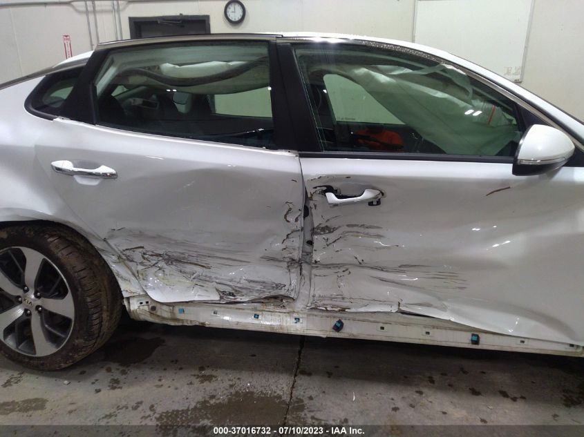 2019 KIA OPTIMA S - 5XXGT4L37KG361259