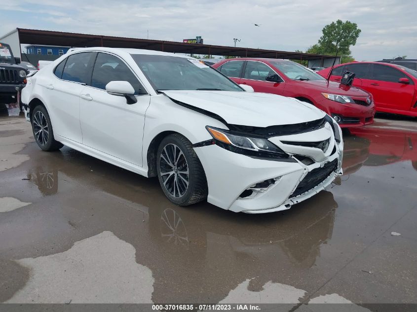 2018 TOYOTA CAMRY LE/SE/XLE/L - 4T1B11HKXJU082844