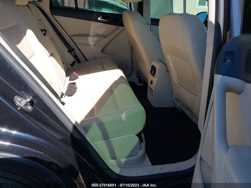 2017 VOLKSWAGEN TIGUAN S/LIMITED - WVGAV7AX2HK006663