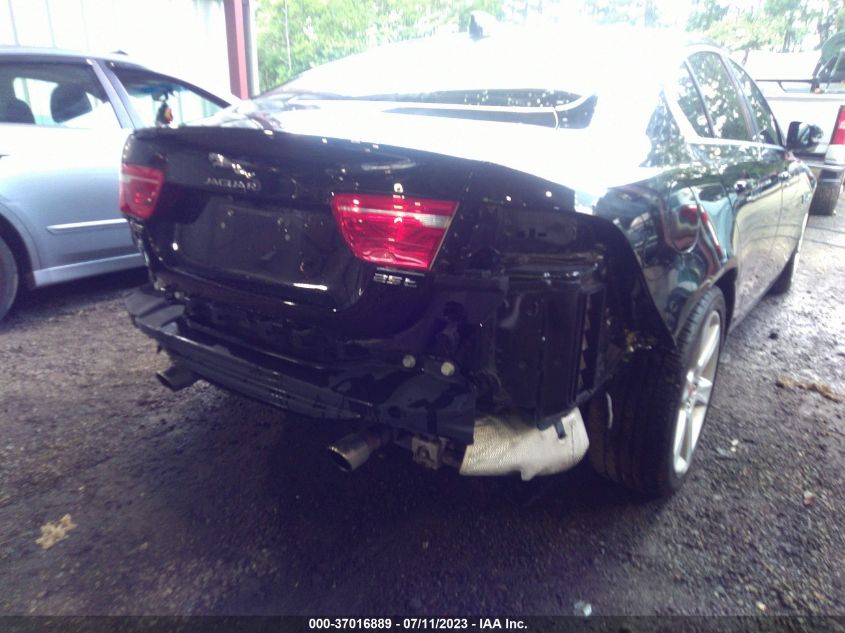 2019 JAGUAR XE 25T PREMIUM - SAJAD4FX3KCP49432
