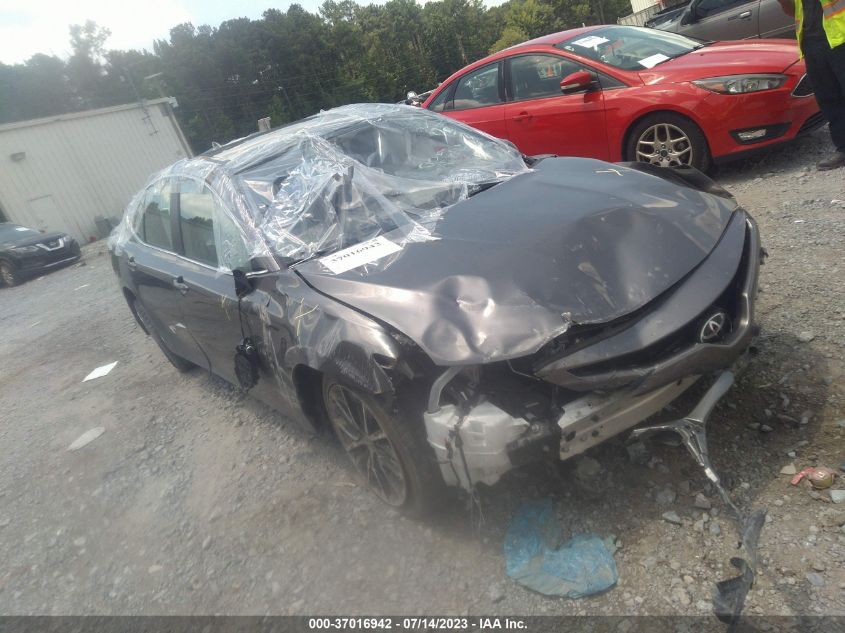2021 TOYOTA CAMRY SE - 4T1G11AKXMU560510