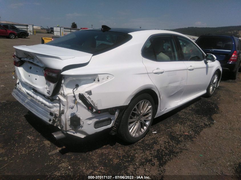 2020 TOYOTA CAMRY XLE - 4T1F11BK4LU013516