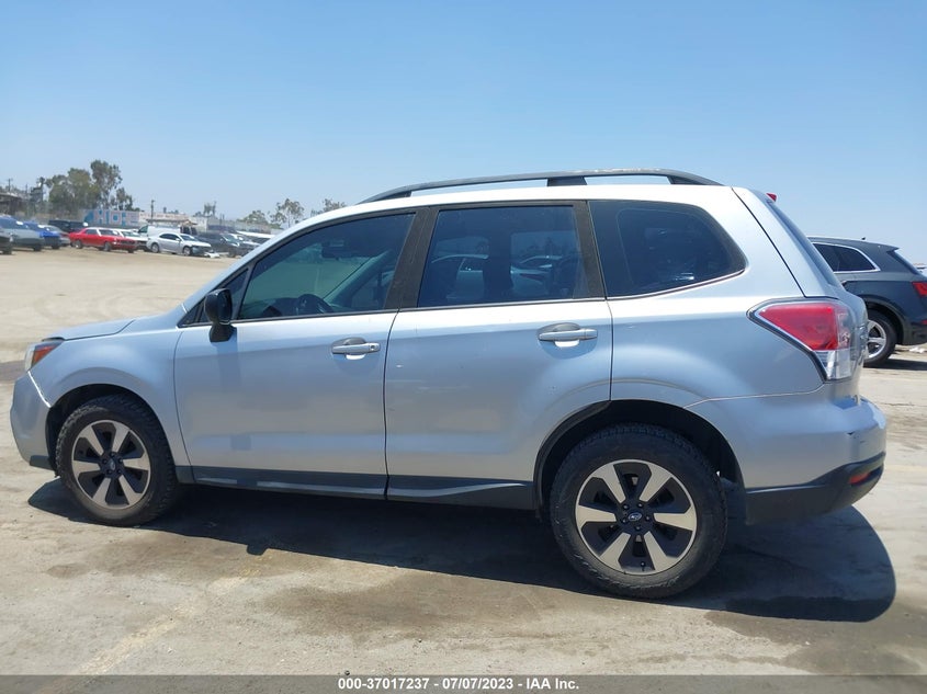 VIN JF2SJABC8HH579188 2017 SUBARU FORESTER