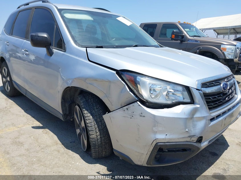 VIN JF2SJABC8HH579188 2017 SUBARU FORESTER