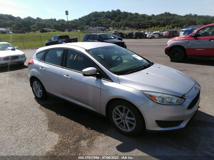 2015 FORD FOCUS SE - 1FADP3K24FL282198