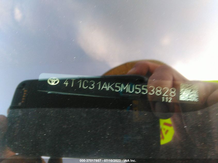 2021 TOYOTA CAMRY HYBRID LE - 4T1C31AK5MU553828
