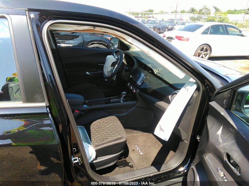 VIN 3N1CP5CV1PL524724 2023 NISSAN KICKS SV
