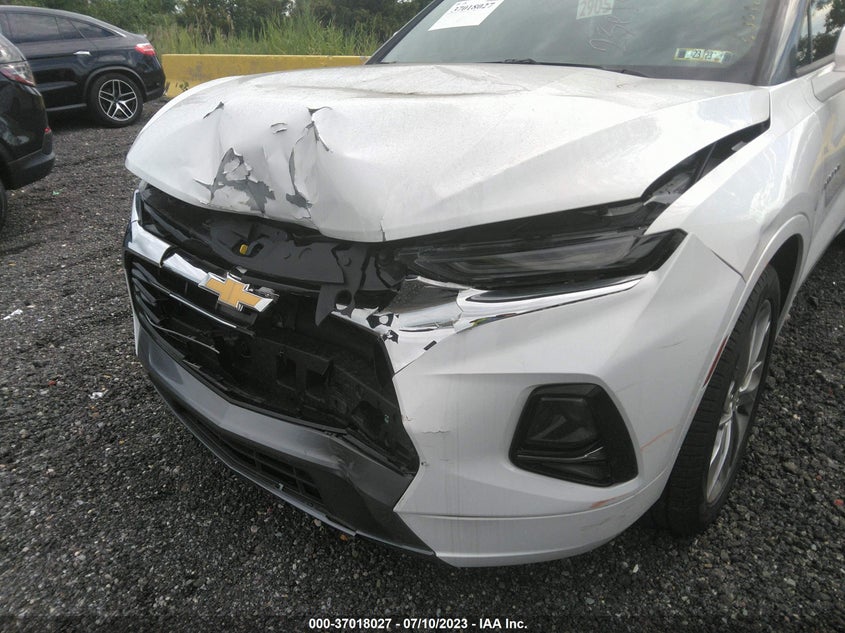 VIN 3GNKBFRS0KS625771 2019 CHEVROLET BLAZER PREMIER