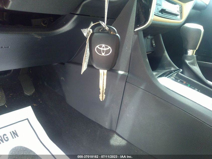 2017 TOYOTA COROLLA LE - 2T1BURHE1HC899289