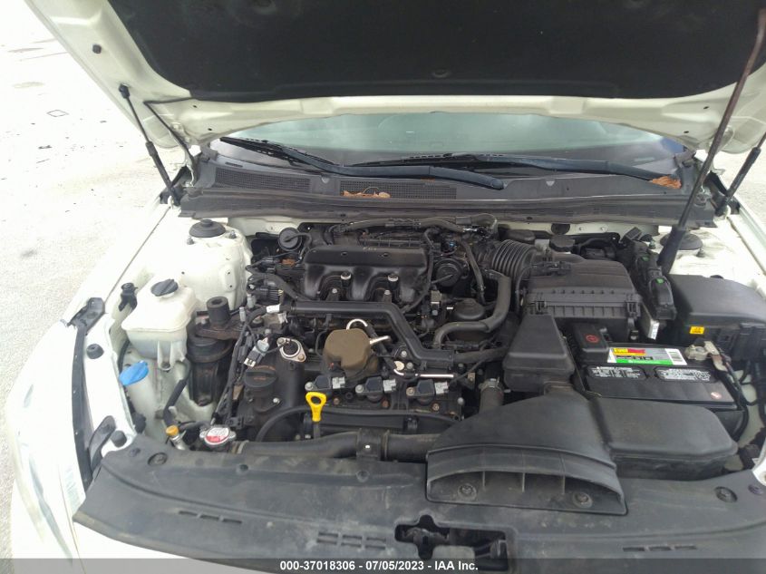 2016 KIA CADENZA PREMIUM KNALN4D72G5198989