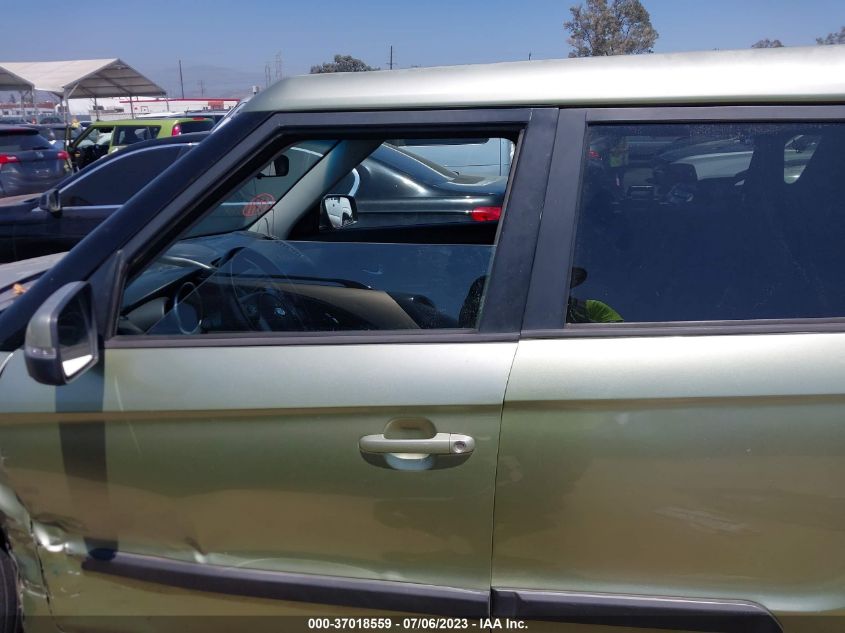 2013 KIA SOUL + - KNDJT2A61D7605913