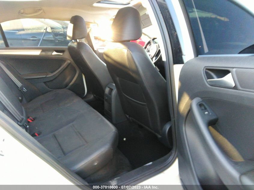 2017 VOLKSWAGEN JETTA 1.4T SE - 3VWDB7AJ4HM231629