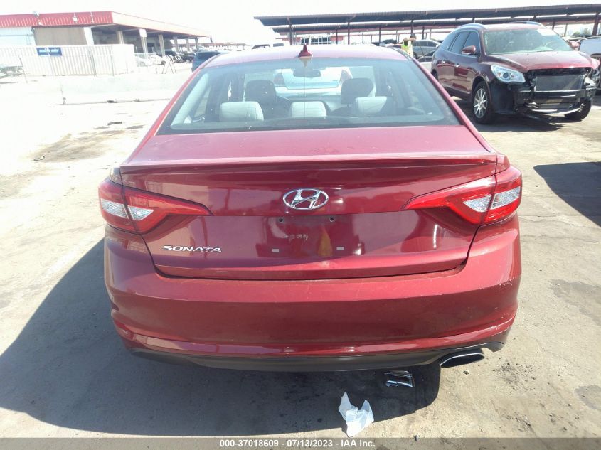 2015 HYUNDAI SONATA 2.4L SE - 5NPE24AF7FH109786