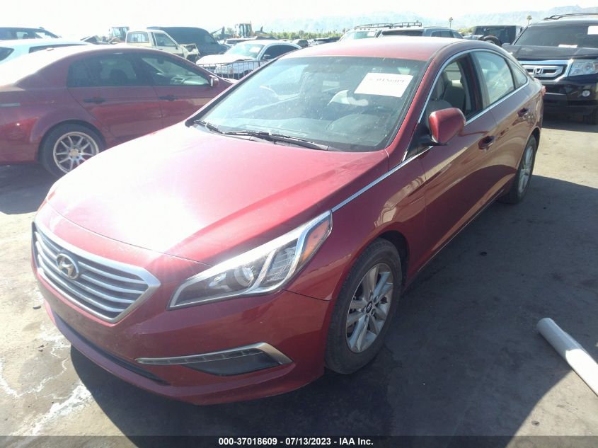 2015 HYUNDAI SONATA 2.4L SE - 5NPE24AF7FH109786