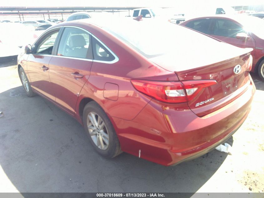 2015 HYUNDAI SONATA 2.4L SE - 5NPE24AF7FH109786