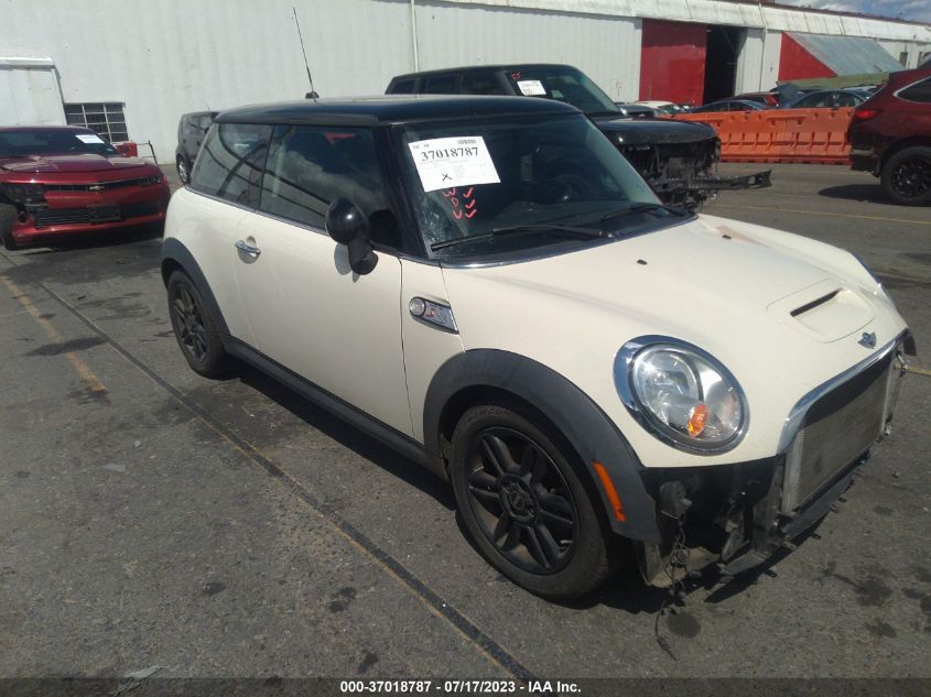 2013 MINI COOPER HARDTOP S - WMWSV3C59DT395400