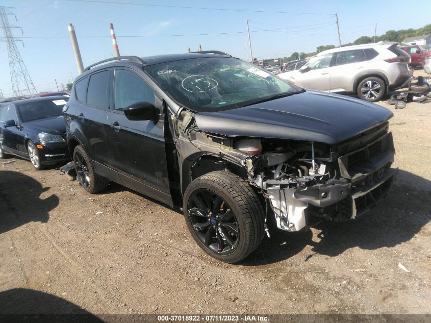 2017 FORD ESCAPE SE - 1FMCU9GD5HUC47819