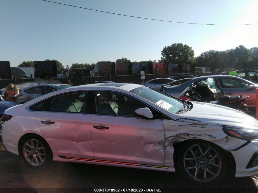 2018 HYUNDAI SONATA LIMITED - 5NPE34AB6JH693388