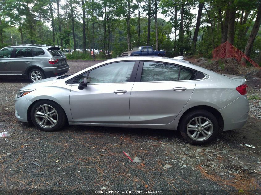 2017 CHEVROLET CRUZE LT - 1G1BE5SM2H7220761