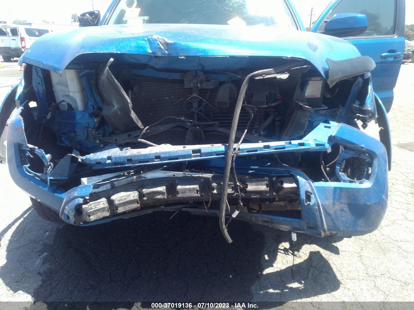 VIN 3TMBZ5DNXJM014553 2018 TOYOTA TACOMA SR5/TRD SPORT