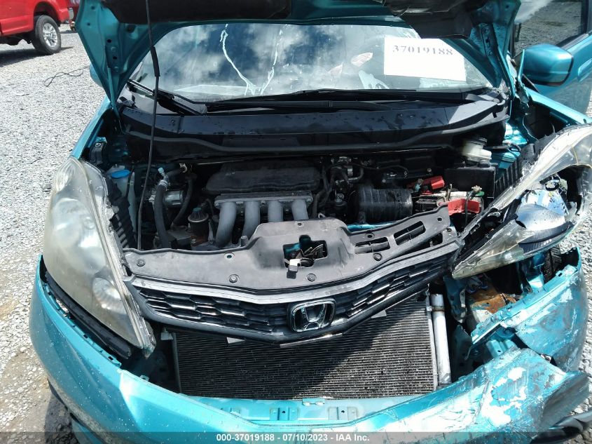 2013 HONDA FIT SPORT - JHMGE8H51DC058572