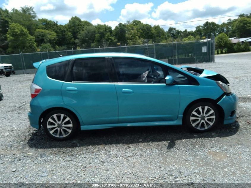 2013 HONDA FIT SPORT - JHMGE8H51DC058572