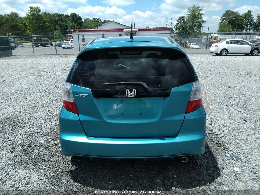 2013 HONDA FIT SPORT - JHMGE8H51DC058572