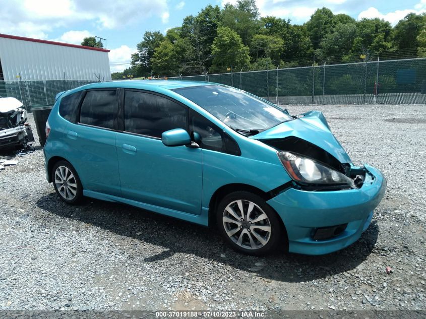 2013 HONDA FIT SPORT - JHMGE8H51DC058572