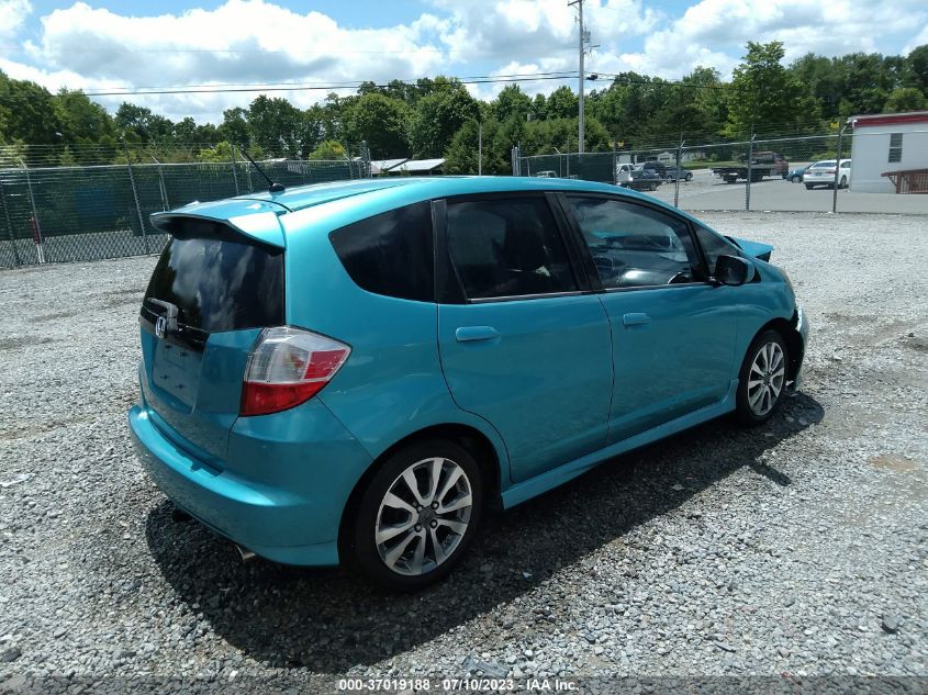 2013 HONDA FIT SPORT - JHMGE8H51DC058572